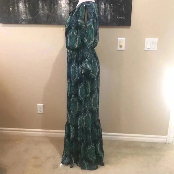 Eci New York Cold Shoulder Bell Sleeve Blue Green Paisley Ruffle Side Slit Maxi - Picture 3 of 11